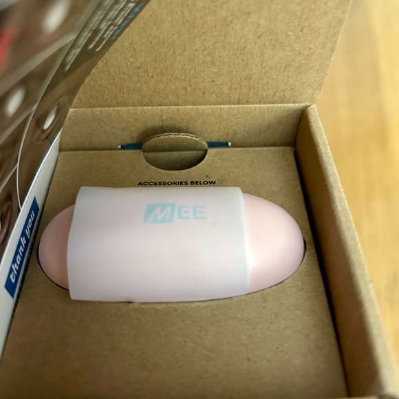 Pebble Wireless Earbuds - New in Box - Picture 3 of 4